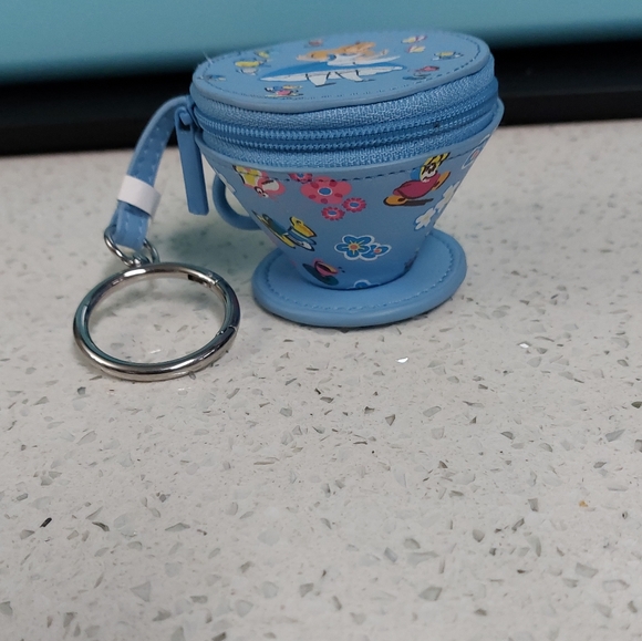Vera Bradley Disney Alice in Wonderland tea cup bag charm key ring NWT - Picture 3 of 4